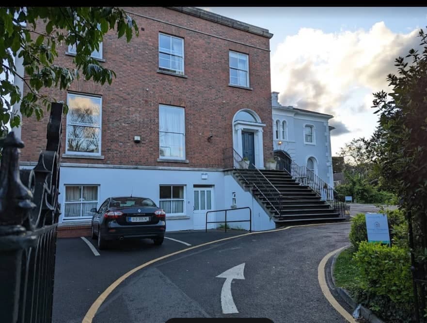 Leeson Park NHI Main Red Brick Entrance Steps