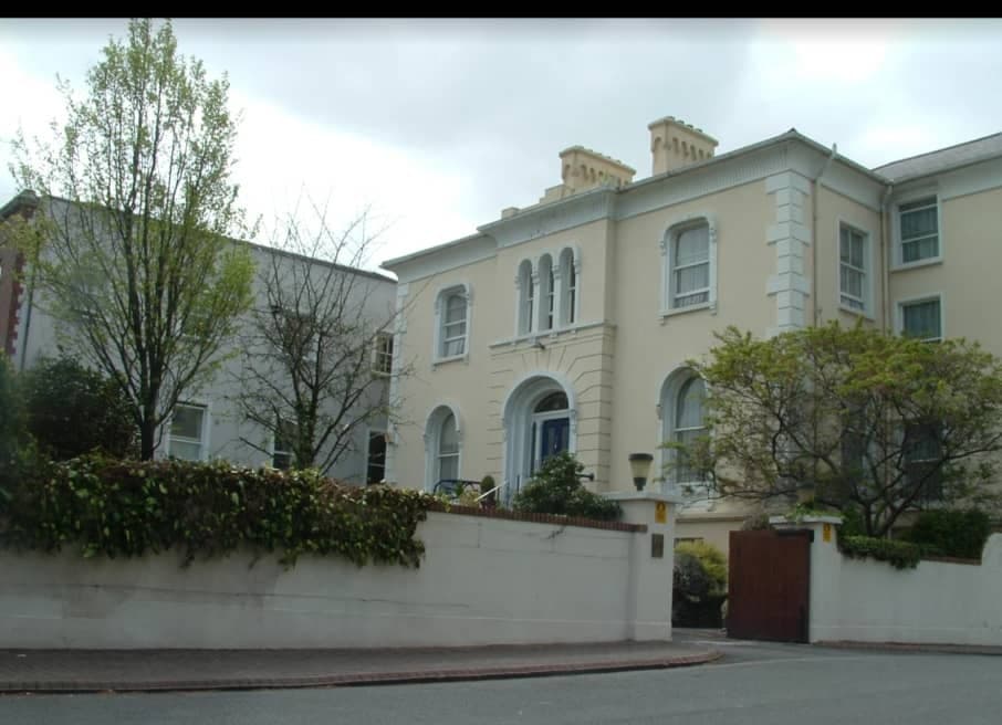 Leeson Park NHI Cream Facade Annex Building